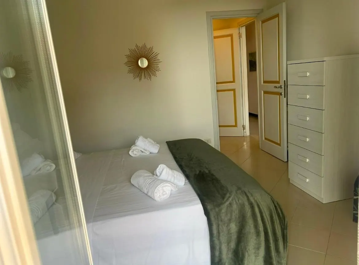 10 Min. Dalla Spiaggia Double Suite Nel Verde Lavagna 0*,  Italy